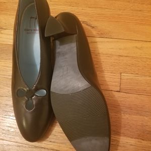 Thierry Rabotin Black Leather Pumps